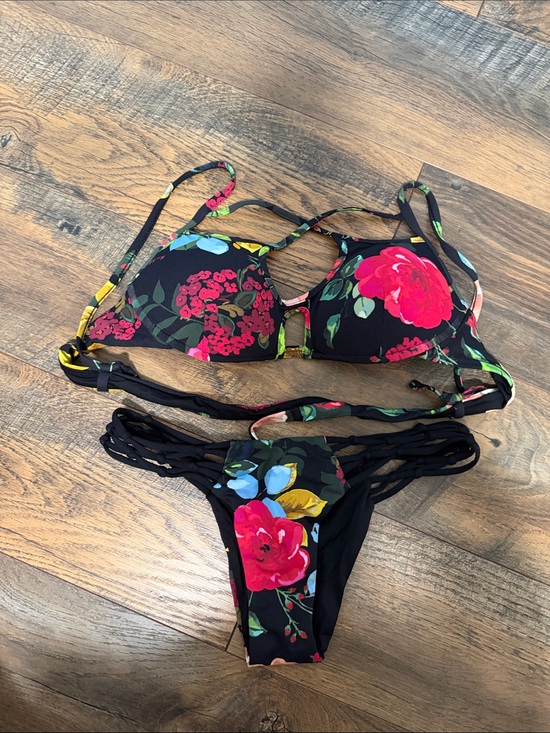 Miss Bikini, Italy Other - Black Floral Strappy Women's Bikini Set - Vibrant Pink Accent